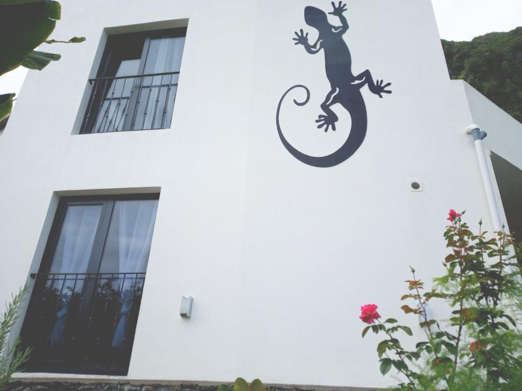 Lazy Lizard By The Ocean Apartment Seixal  Exterior photo